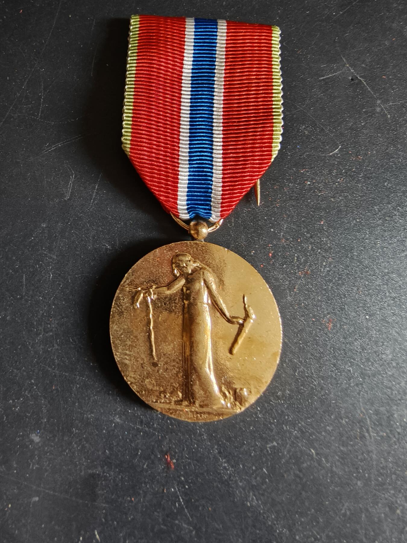 老王徽章第171期 法国一战平民战俘、被驱逐者及人质纪念章