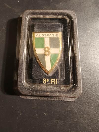 老王徽章第171期 - 法国第8步兵团证章    原盒