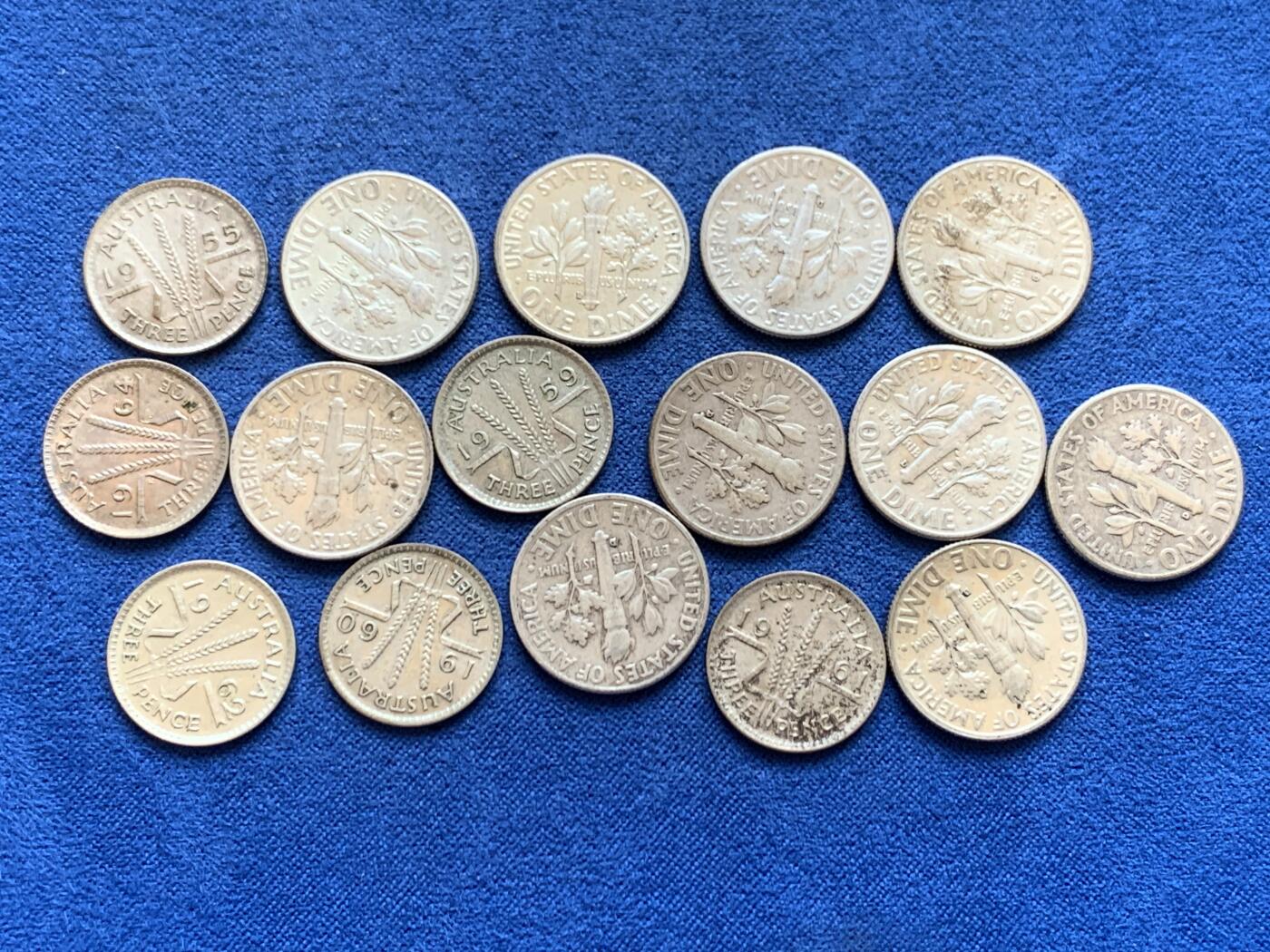 《竞宝斋》第449场 周日，周一，周二  3场连拍 （全场包邮，欢迎送拍） 16枚一组 美国1961-1964年罗斯福10分银币10枚（总重25克 900银）+ 澳大利亚1955-1964伊丽莎白女王二世3便士银币6枚（总重约8.45克 500银）