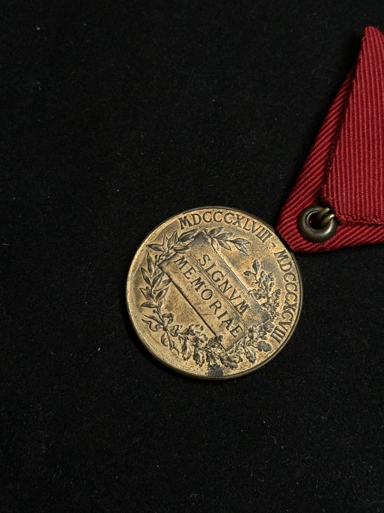 欢庆元旦！戎马世界章牌大赏第109期元旦大拍