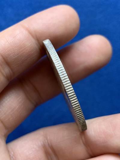 《竞宝斋》第449场 周日，周一，周二  3场连拍 （全场包邮，欢迎送拍） 法属印支1903年坐洋银币，原光，脸部保存不错。