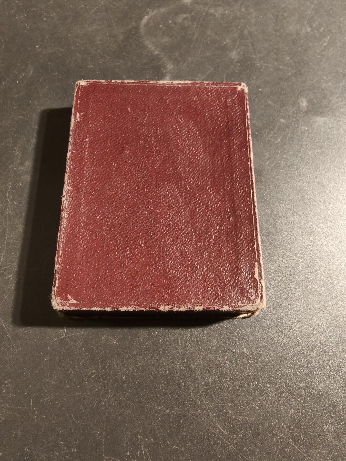 老王徽章第171期 法国著名作家塞巴斯蒂安·博坦大铜章     带盒子     尺寸44×65mm     重量106.6g