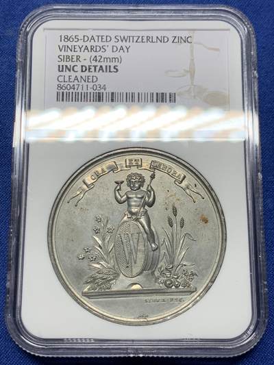 《竞宝斋》第449场 周日，周一，周二  3场连拍 （全场包邮，欢迎送拍） - NGC UNC 瑞士 1865年 韦威葡萄酒节 锌章 小胖孩细节细腻 保存的非常好