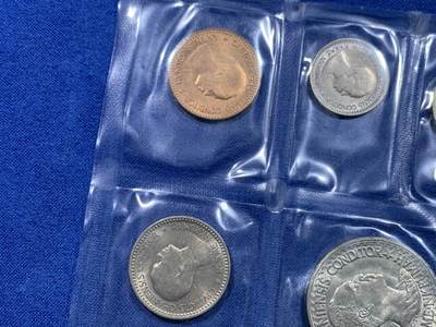 《竞宝斋》第449场 周日，周一，周二  3场连拍 （全场包邮，欢迎送拍） 加纳 1958与1965年 7枚五星套币  此类封装币少见 细节见图