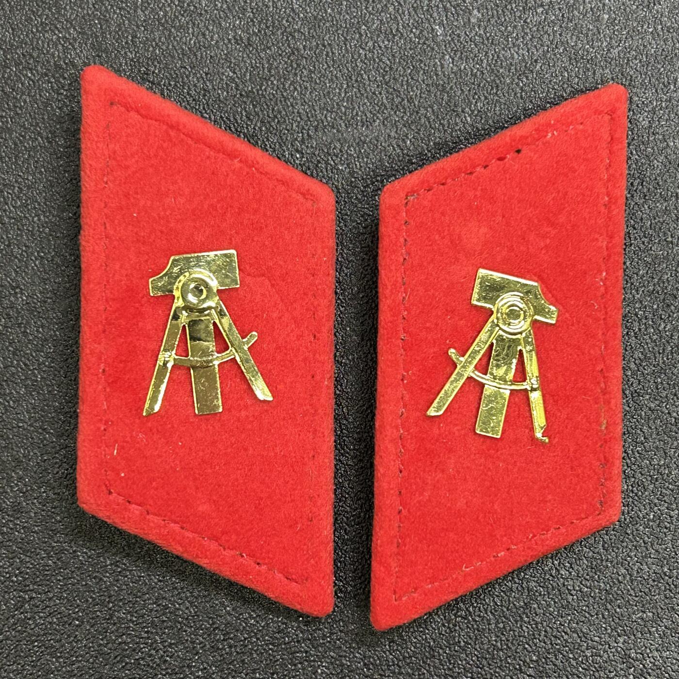 西秦中古拍卖第七十期 越南人民军技术兵领章