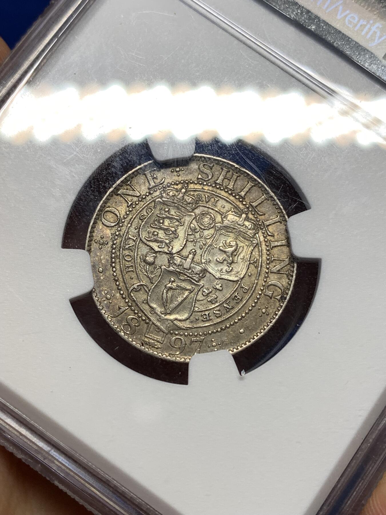 《竞宝斋》第449场 周日，周一，周二  3场连拍 （全场包邮，欢迎送拍） NGC AU55  英国1897年 维多利亚披纱1先令银币