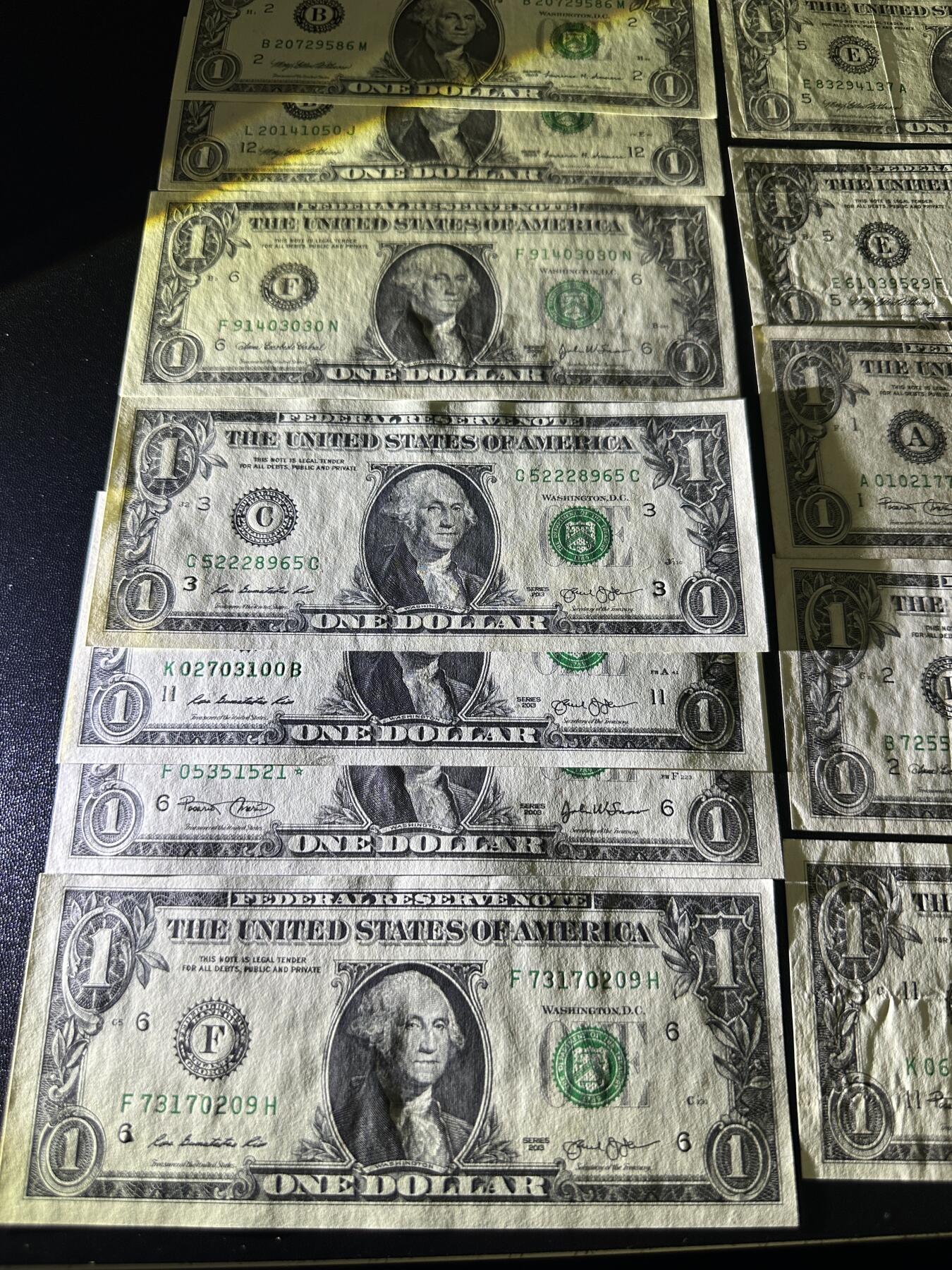 《外钞收藏家》第五百九十六期（精品大拍场）（本平台长期征集拍品、欢迎藏友们联系合作）