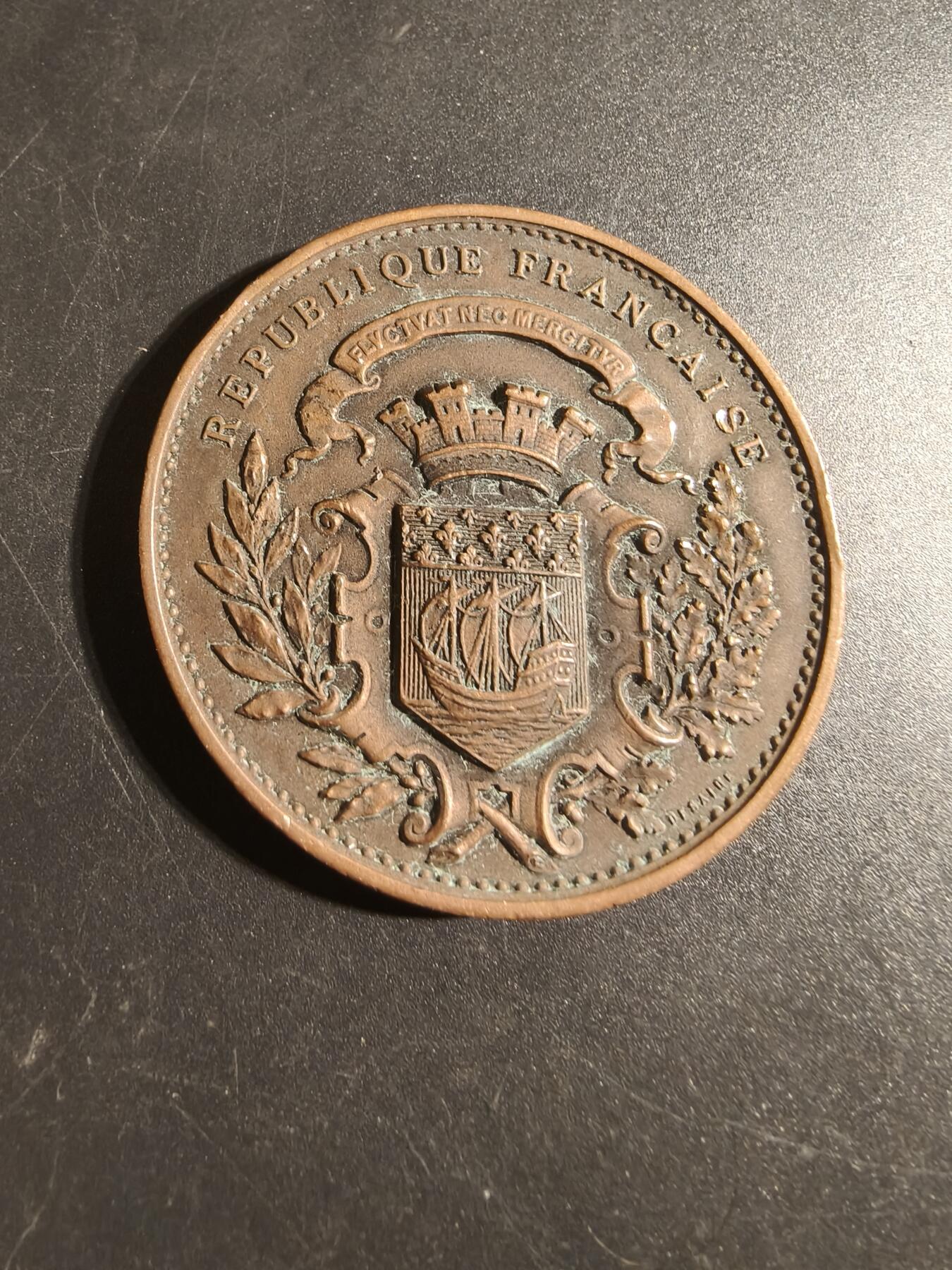 老王徽章第171期 法国巴黎1886年世界博览会大铜章     直径50mm     重量61.4g