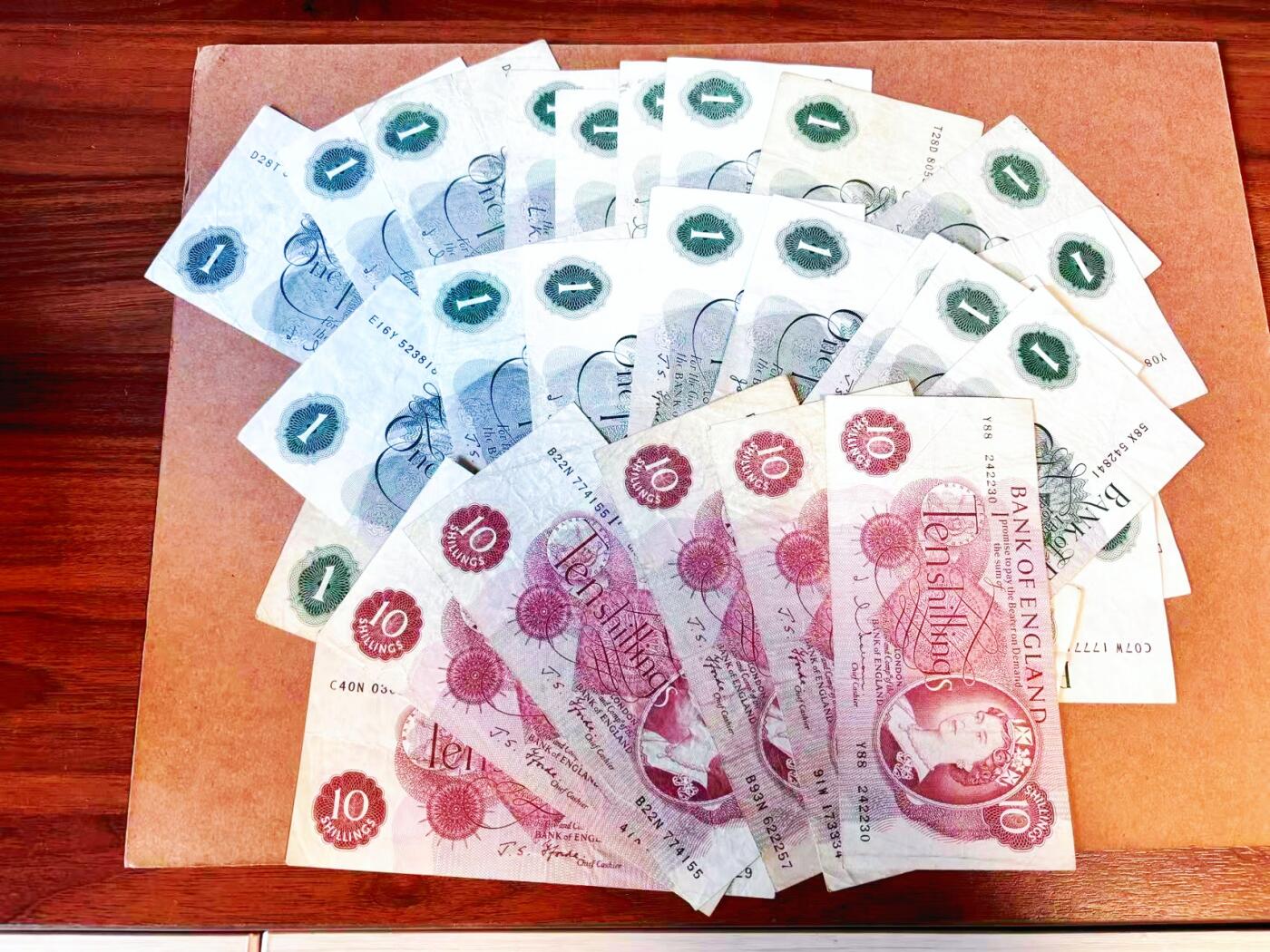 【Blue Auction】世界纸币精拍第766期——18级TOP拍卖/信誉/品质/专业/高效💫 【一组30张】英国 C序列1镑24张&10先令6张 流通品相