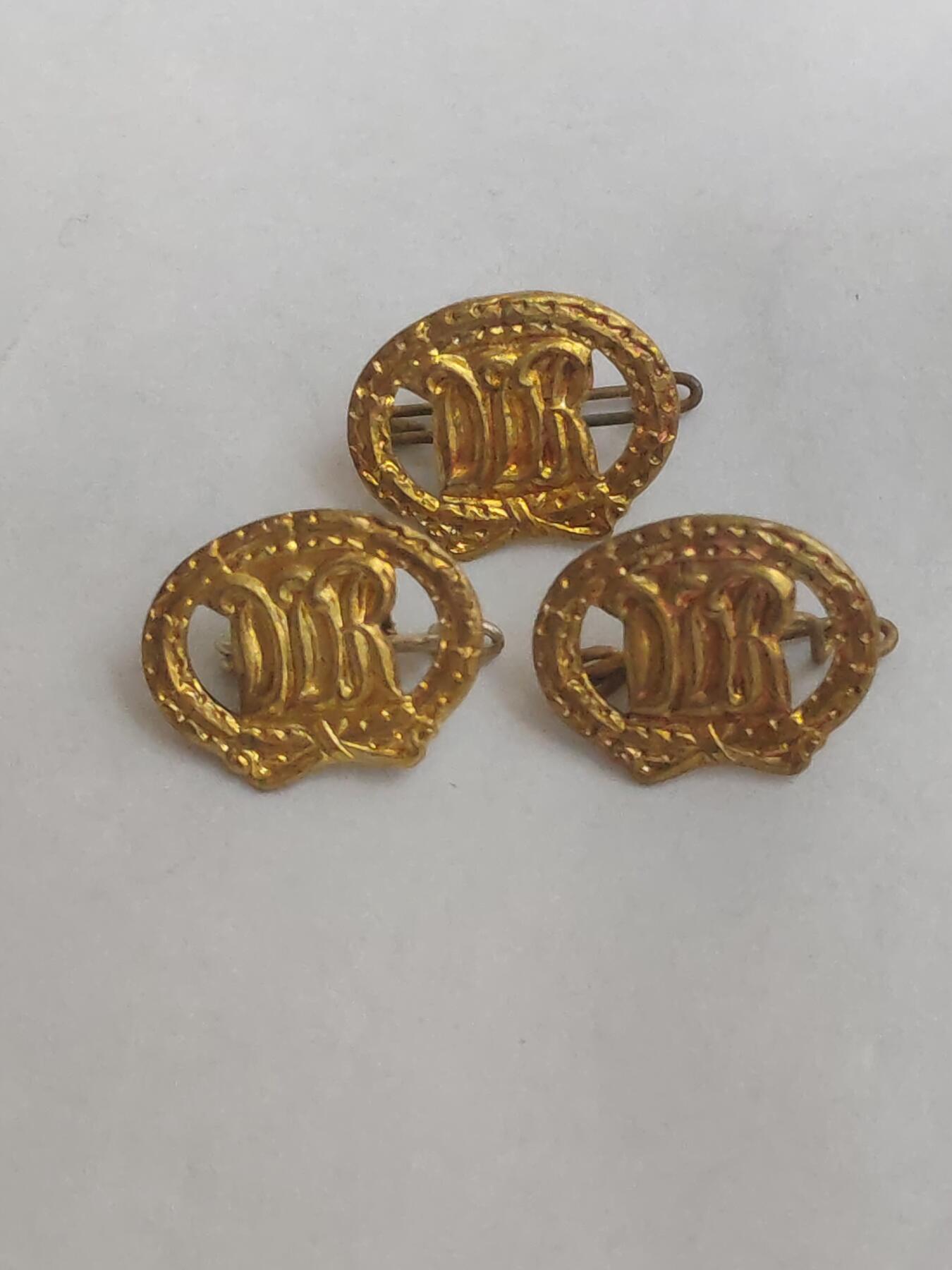 韵星假日拍卖第三十三期 -- Rimey Holidays Auction 33 民主德国金级体育技能证章mini一组