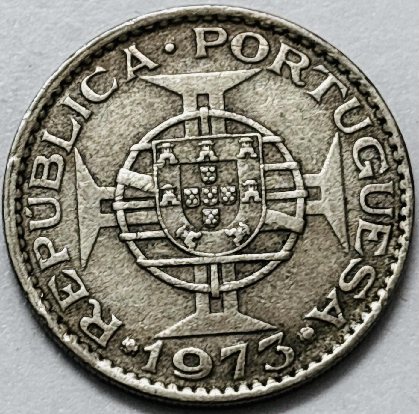 文馨钱币收藏第 286 场，圣诞节专场【 长期接收代拍品低至 0 佣金】 美品 1973 年澳门伍毫，第二版本关门年只发行两年时间