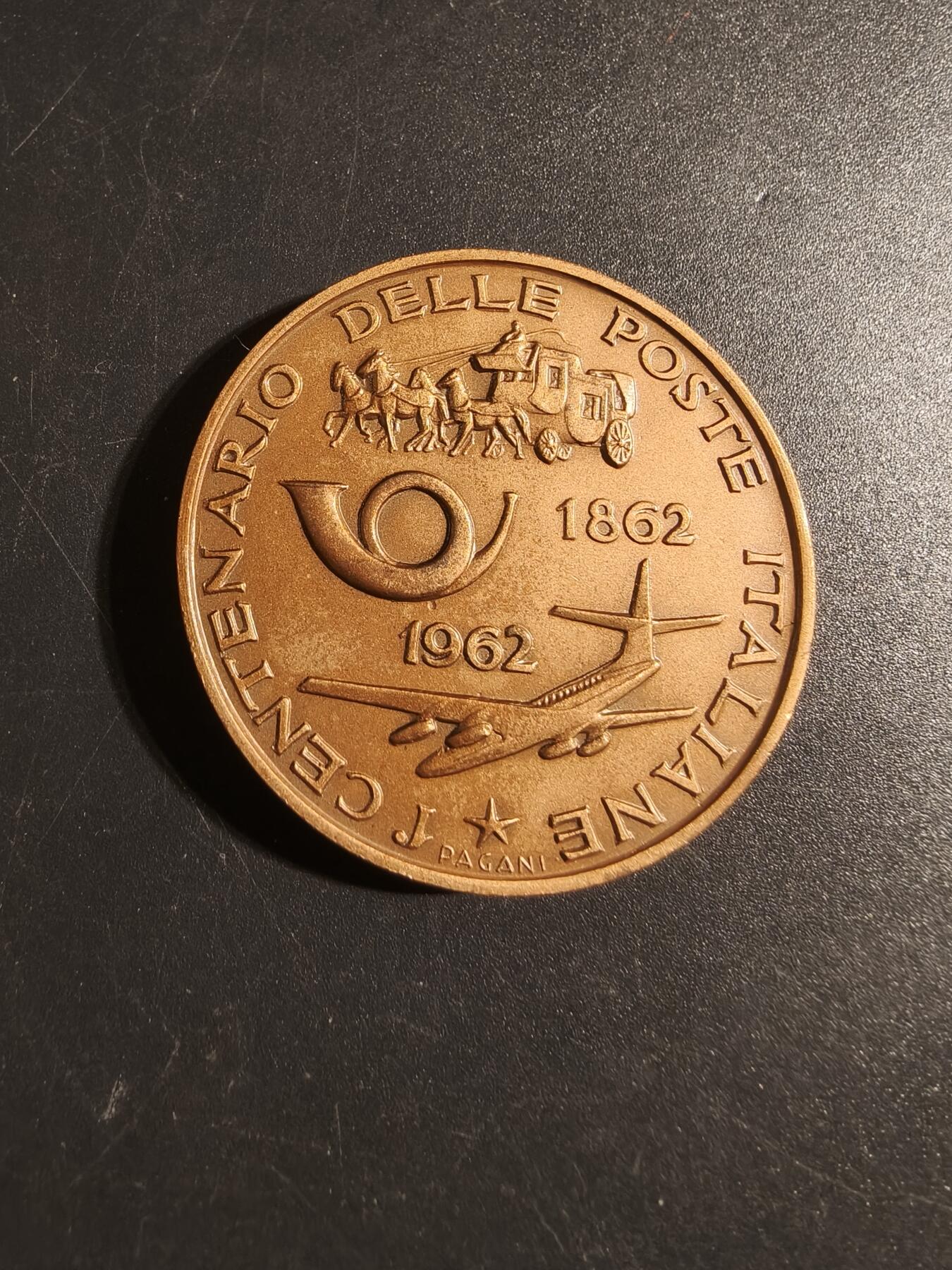 老王徽章第171期 意大利邮政百年大铜章    直径40mm    重量33.4g