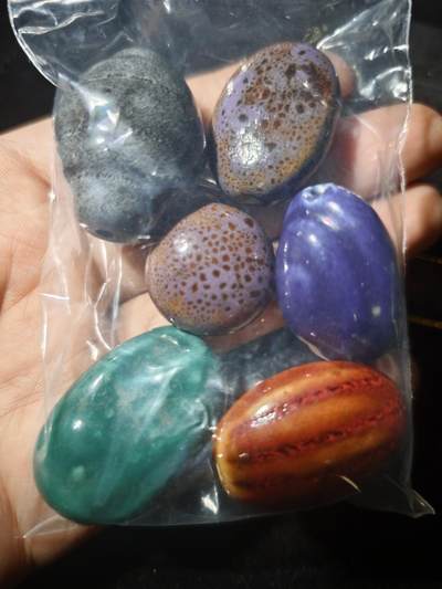 97期回流戒指饰品杂件纪念章丝路钱币专场 - 中亚回流珠子，陶瓷的