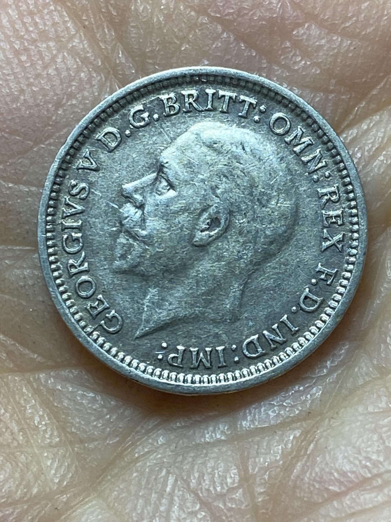 2025年第一百四十四场(总第一百七十场）品种丰富英国一线回流散币年末特拍场第一场(免佣金) 英国🇬🇧1935年3便士银币(乔治五世第四版，500银)