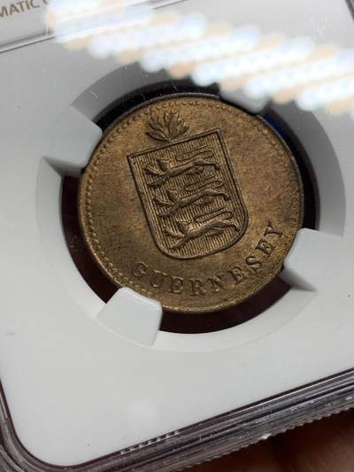 《竞宝斋》第449场 周日，周一，周二  3场连拍 （全场包邮，欢迎送拍） NGC MS64RB 根西岛1920H四道布铜币 优秀的状态