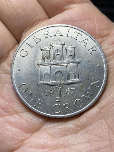 2025年第一百四十四场(总第一百七十场）品种丰富英国一线回流散币年末特拍场第一场(免佣金) - 英属直布罗陀🇬🇮1967年1克朗(伊丽莎白二世中年花冠)