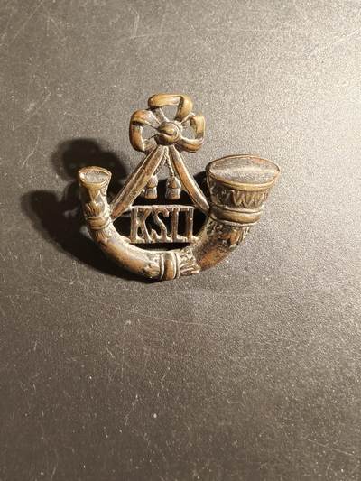 老王徽章第171期 - 英国国王轻步兵团领章    一战时期