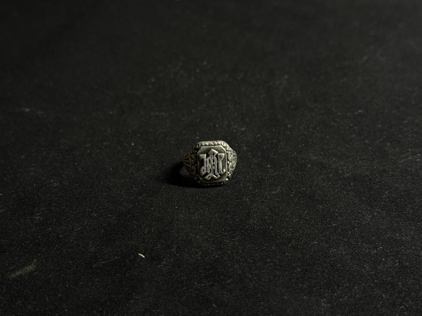 欢庆元旦！戎马世界章牌大赏第109期元旦大拍 德国二战警卫旗队戒指，银制复刻