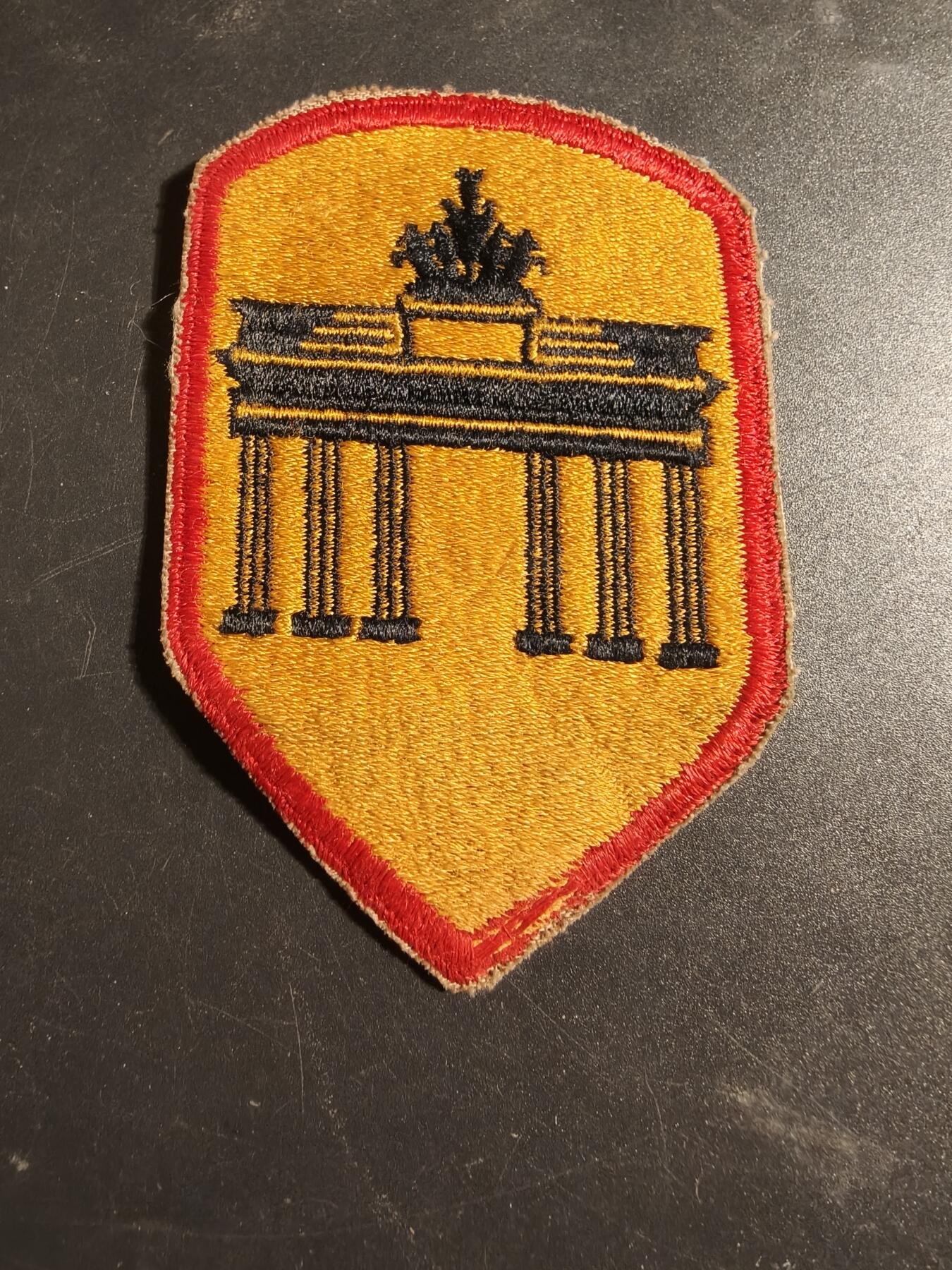 老王徽章第171期 美国陆军柏林区占领军臂章