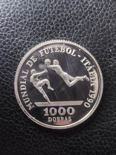道一币馆币章第一百六十一场 - 圣多美和普林西比1990年意大利世界杯-射门和扑救1000多布拉精制银币  23.33g 925S 15000