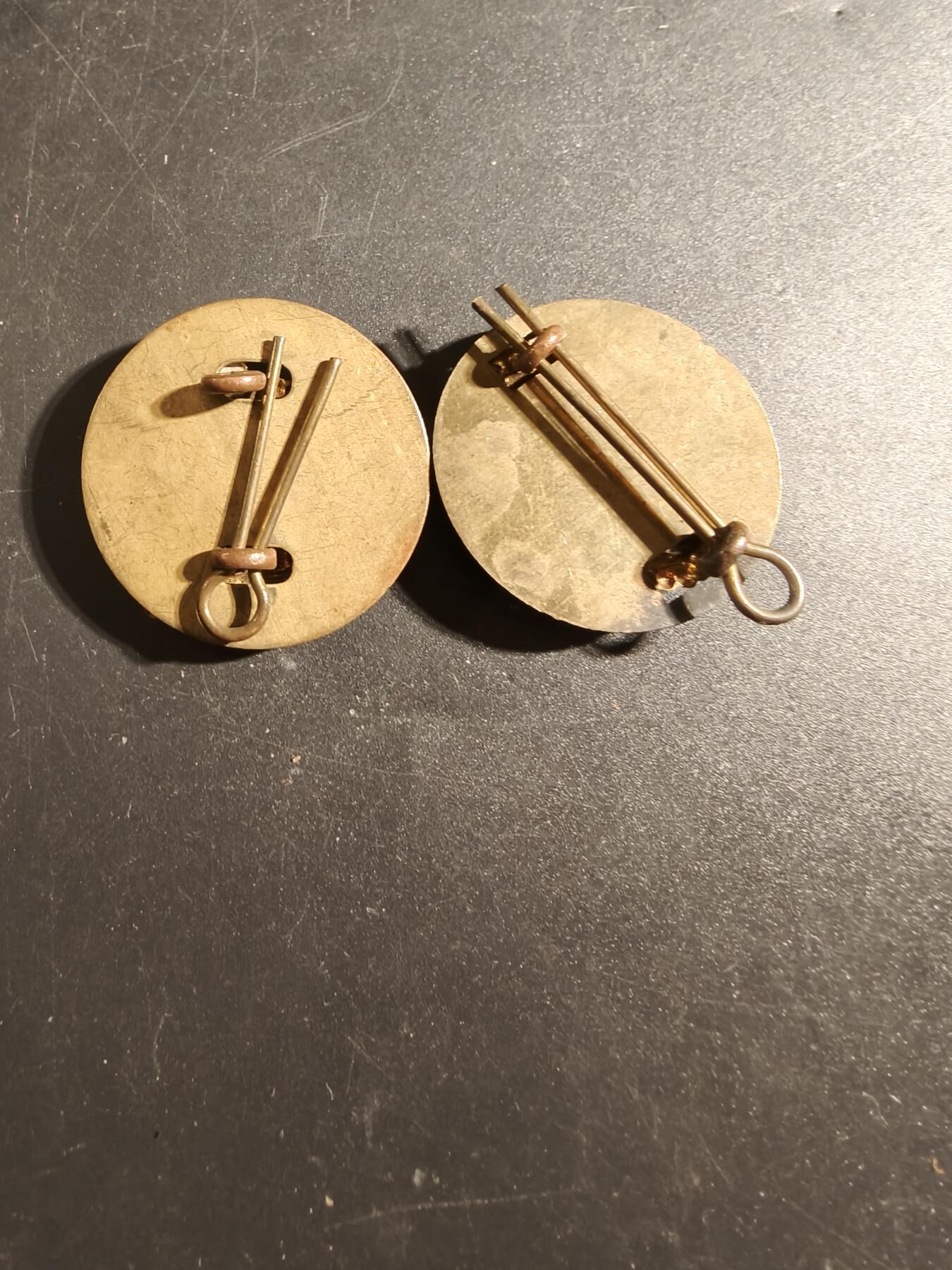 老王徽章第171期 英国军衔配饰都铎王冠一组     带底板     一战时期