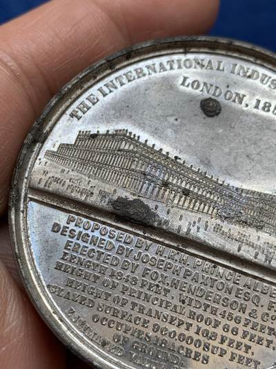 《竞宝斋》第449场 周日，周一，周二  3场连拍 （全场包邮，欢迎送拍） 1851年伦敦世博会锌章 37.55克 51mm