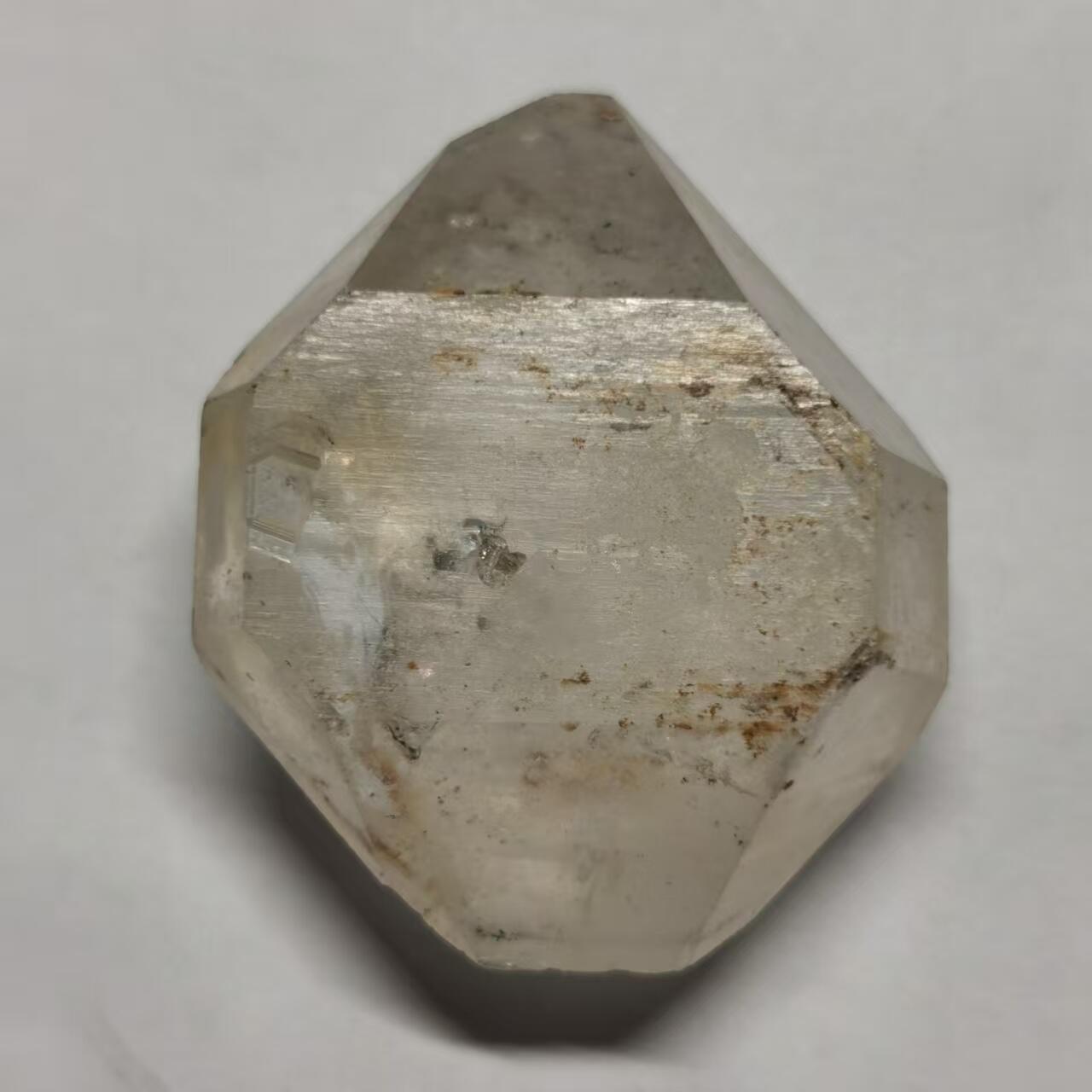 七河·世界钱币杂件水晶矿标小拍（总第31期） 藏家出品 X660（4） 云贵闪灵水晶 原石手握 本件拍品由合作藏家邮寄