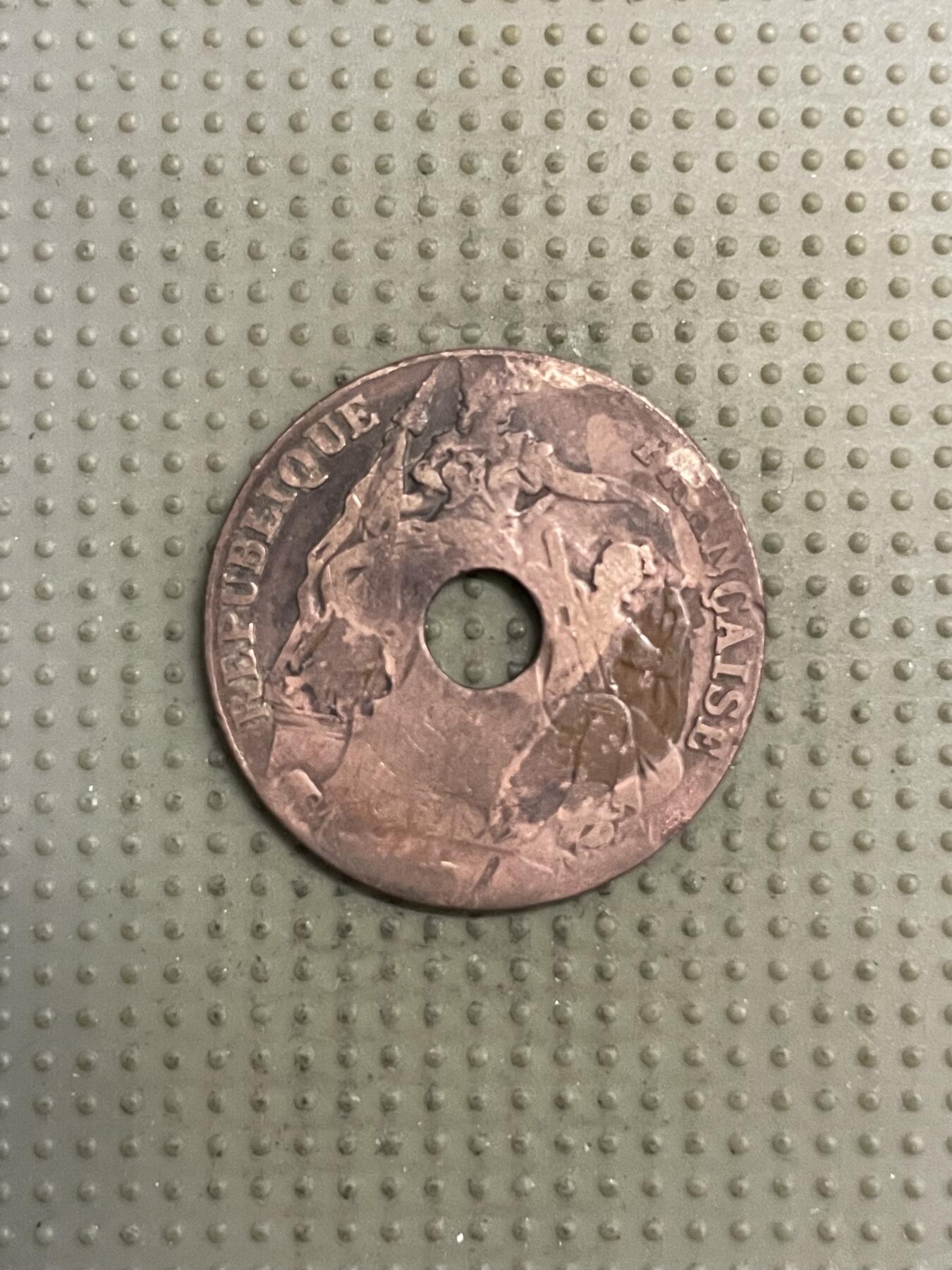 2025年第144场各国散币拍卖（总第144场） 法属印度支那1923年百分之一