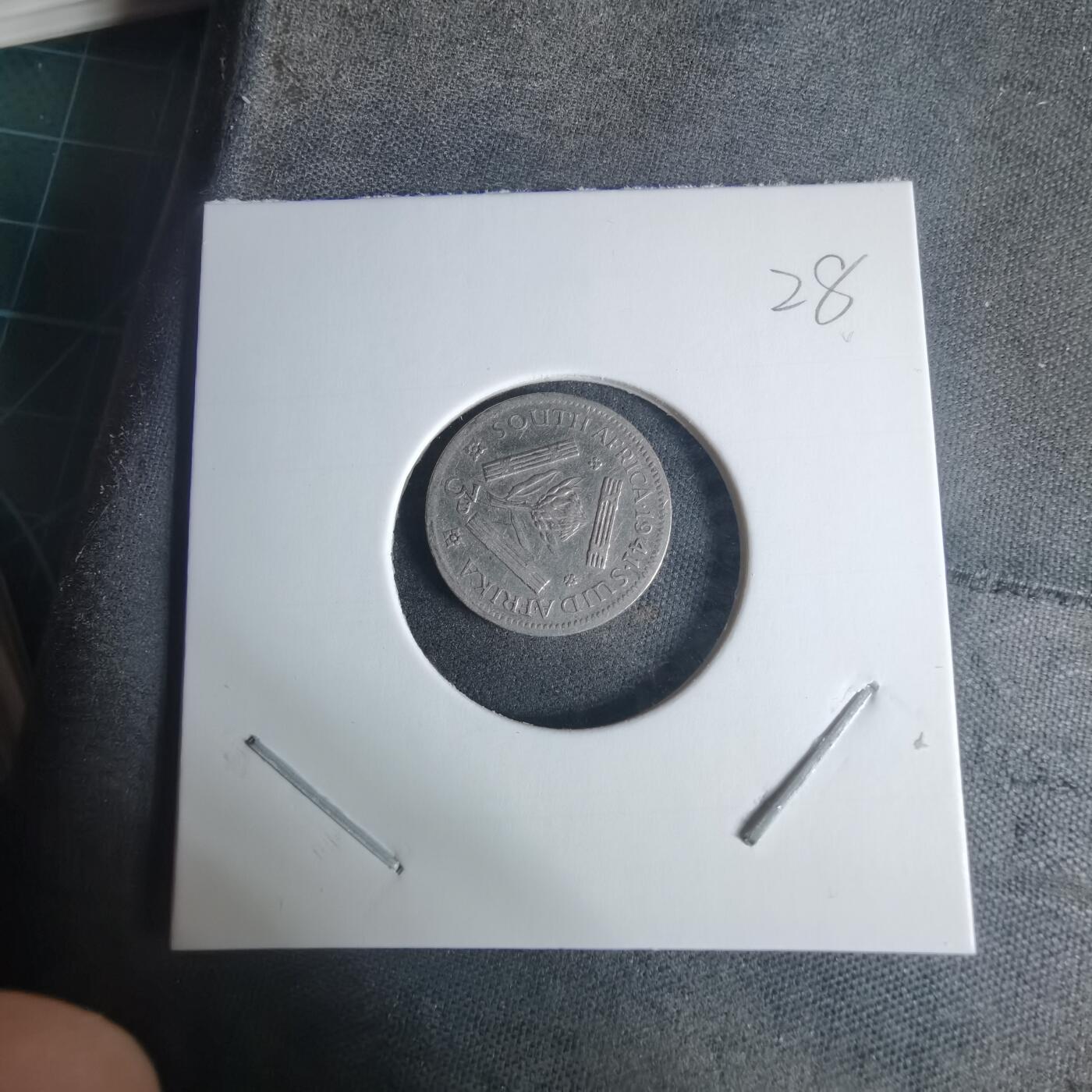 沼泽如烟--第940场 南非1941年3便士银