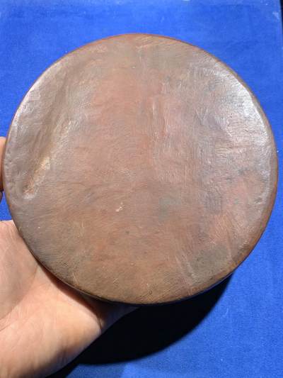 《竞宝斋》第449场 周日，周一，周二  3场连拍 （全场包邮，欢迎送拍） 法兰西银行百年1800-1900年玛丽安娜戎装纪念章，复刻陶章，直径160mm，高浮雕，厚度最薄处也有12mm，重727.6克，可以配个支架做书房&博古架摆件，玛丽安娜爱好者必藏。