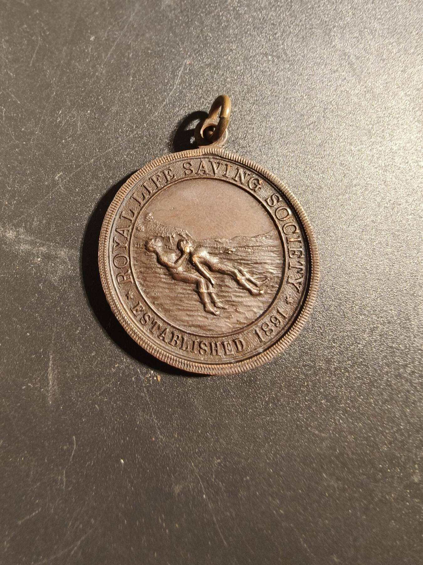 老王徽章第171期 英国拯救生命协会奖章     1934年实发