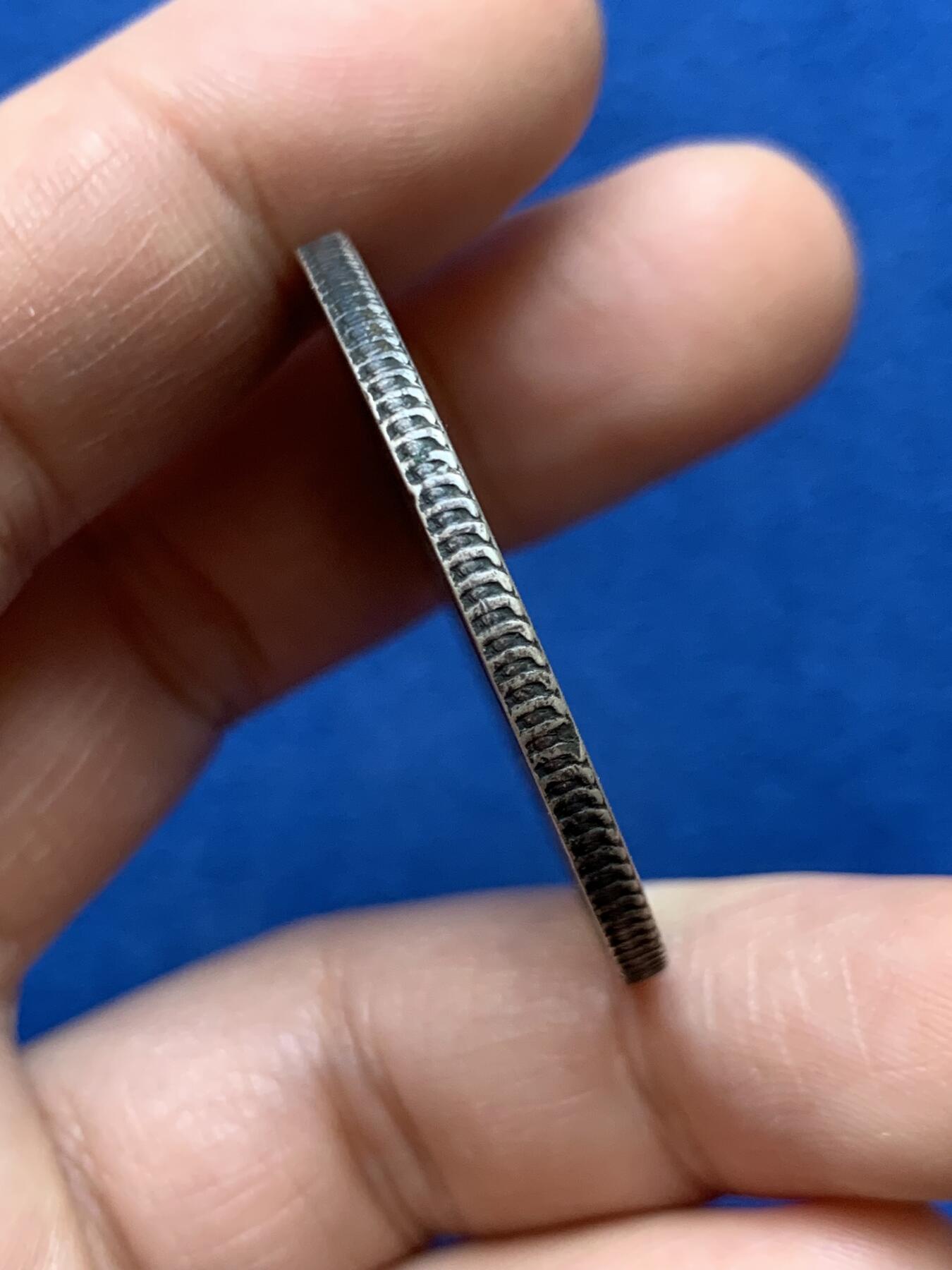 《竞宝斋》第449场 周日，周一，周二  3场连拍 （全场包邮，欢迎送拍） 墨西哥1894年鹰洋银币，有戳记。