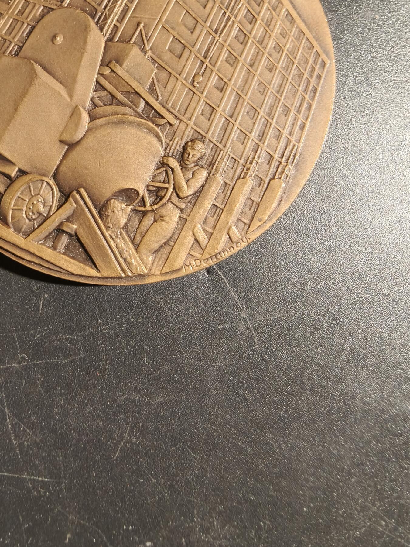 老王徽章第171期 法国及法兰西联盟钢筋混凝土建筑商同业公会大铜章    原盒     直径60mm     重量96.2g