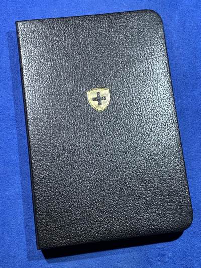 《竞宝斋》第449场 周日，周一，周二  3场连拍 （全场包邮，欢迎送拍） - 瑞士1997年册装精制套币 带纸封套