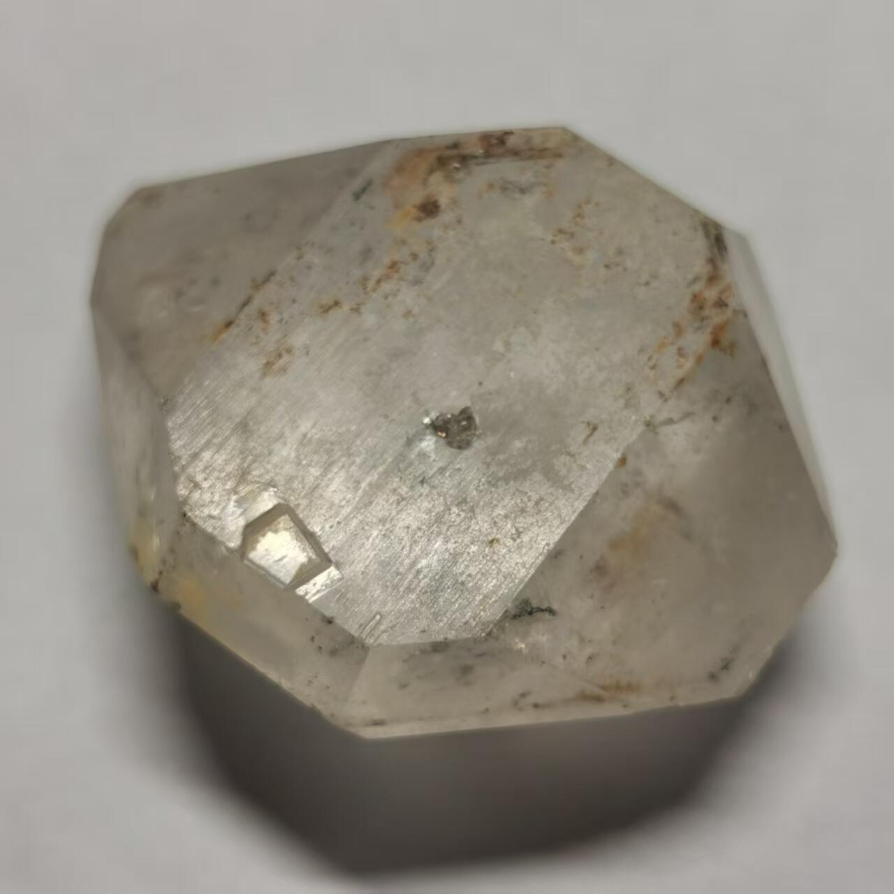 七河·世界钱币杂件水晶矿标小拍（总第31期） 藏家出品 X660（4） 云贵闪灵水晶 原石手握 本件拍品由合作藏家邮寄