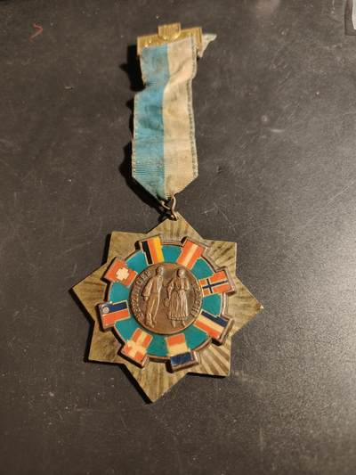 老王徽章第171期 - 德国国际旅馆、餐馆和酒吧工人联盟纪念章   大尺寸