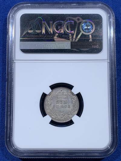 《竞宝斋》第449场 周日，周一，周二  3场连拍 （全场包邮，欢迎送拍） NGC MS63 英国 1893年 维多利亚 批纱版 6便士 银币 淡彩包浆 SIX版 难得