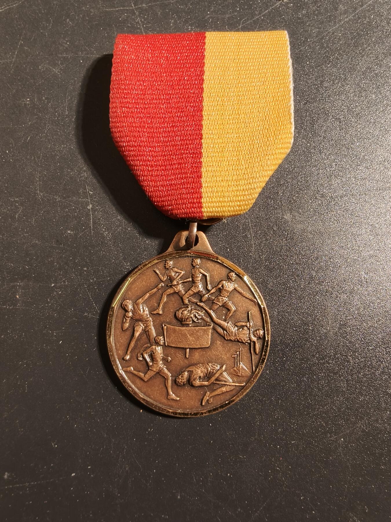 老王徽章第171期 美国陆军军事体育协会奖章