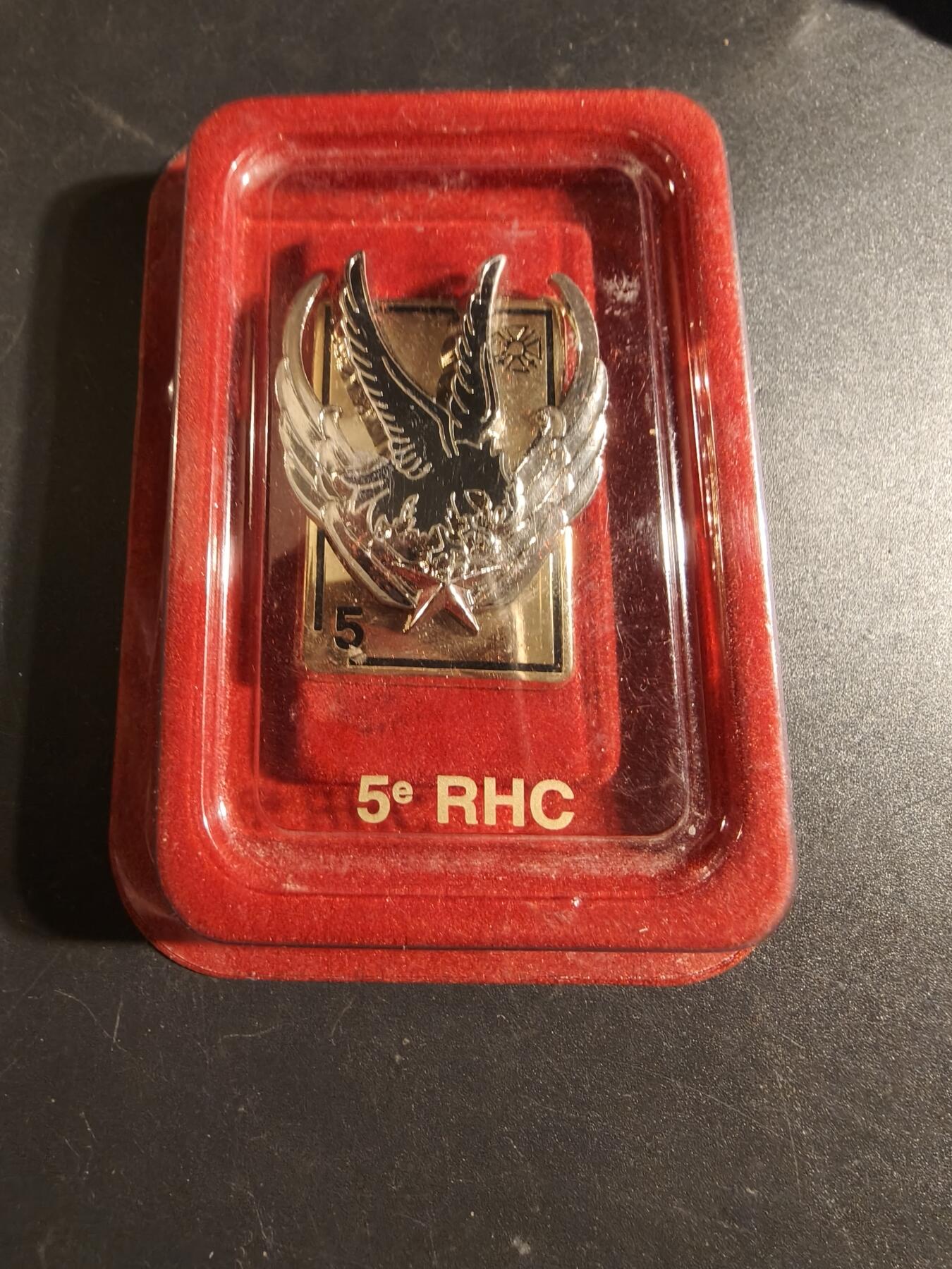 老王徽章第171期 法国第5攻击直升机团证章    原盒