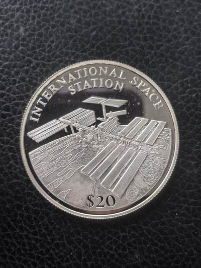 道一币馆币章第一百六十一场 - 利比里亚2000年和平号空间站20元精制银币   20g 999s
