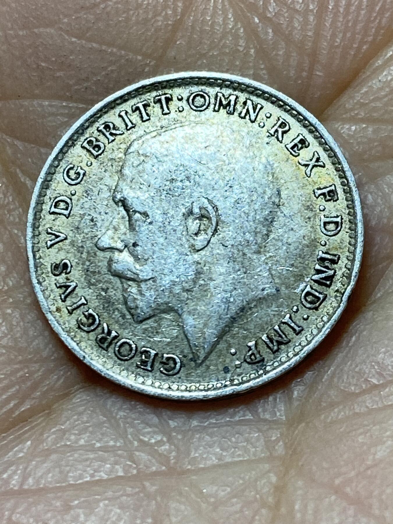 2025年第一百四十四场(总第一百七十场）品种丰富英国一线回流散币年末特拍场第一场(免佣金) 英国🇬🇧1918年3便士银币(乔治五世第一版，925高银)