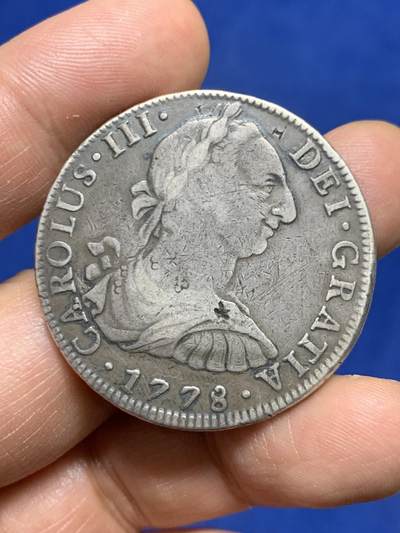 《竞宝斋》第449场 周日，周一，周二  3场连拍 （全场包邮，欢迎送拍） - 西属墨西哥 1778年 卡三 8里亚尔双柱大银币 整体不错 有戳其它细节见图