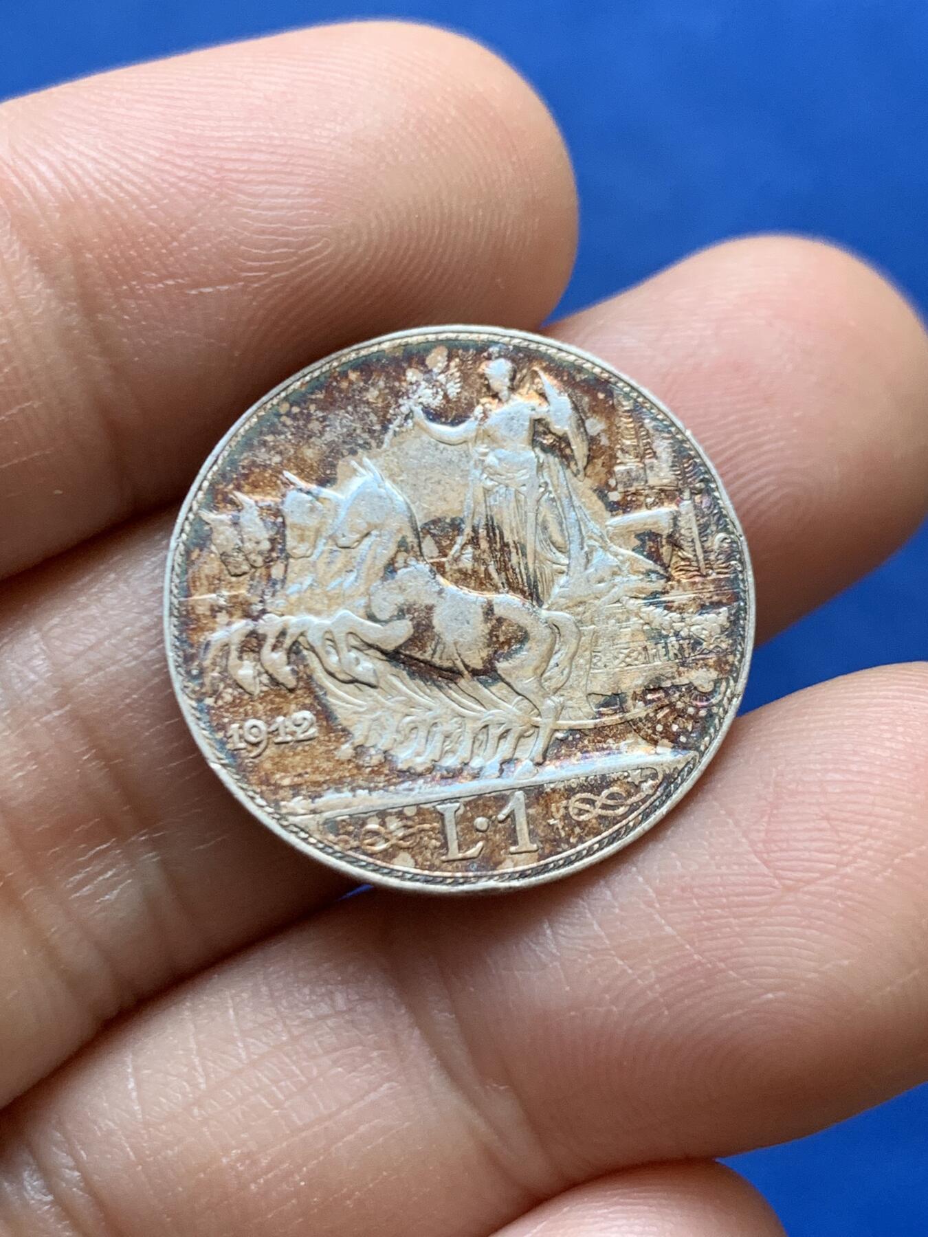 《竞宝斋》第449场 周日，周一，周二  3场连拍 （全场包邮，欢迎送拍） 意大利1912年马车1里拉银币 好彩