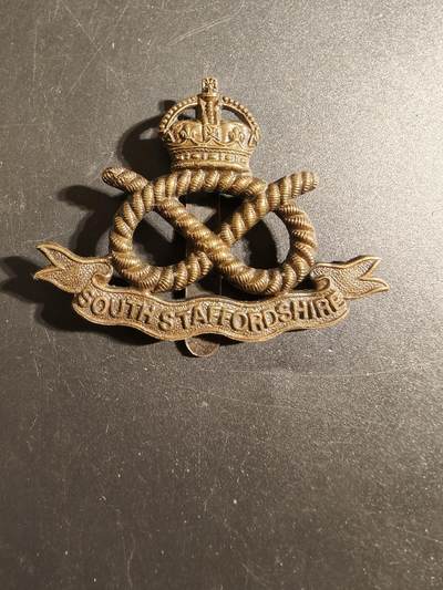 老王徽章第171期 - 英国南斯塔福德步兵团帽徽    一战时期