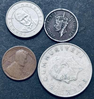 文馨钱币收藏第 286 场，圣诞节专场【 长期接收代拍品低至 0 佣金】 - 杂币一组