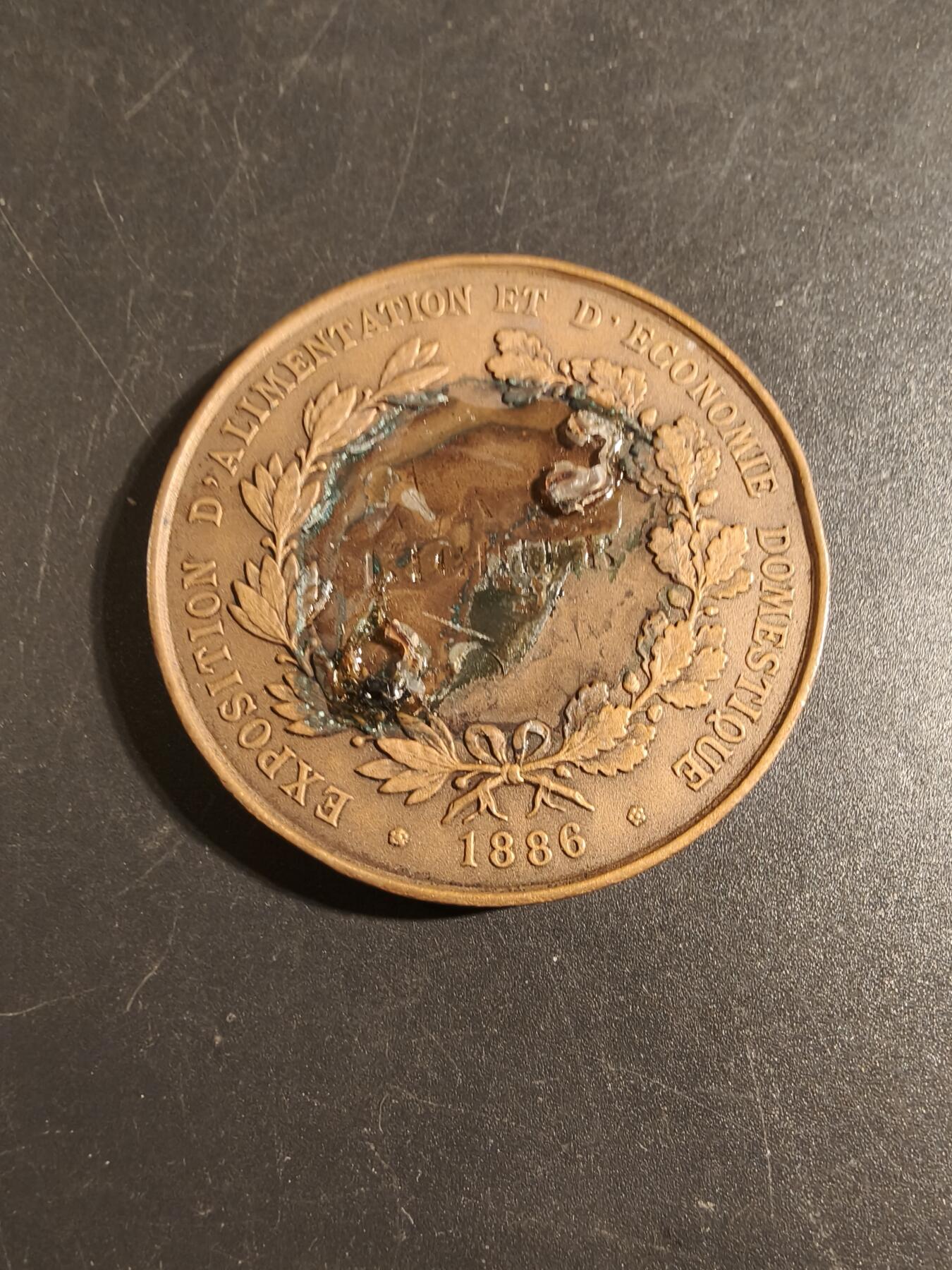 老王徽章第171期 法国1886年巴黎世界博览会大铜章    直径50mm    重量61.3g