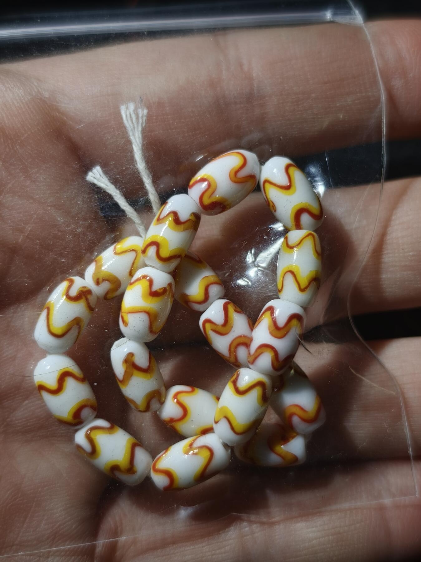 97期回流戒指饰品杂件纪念章丝路钱币专场 中亚回流珠子