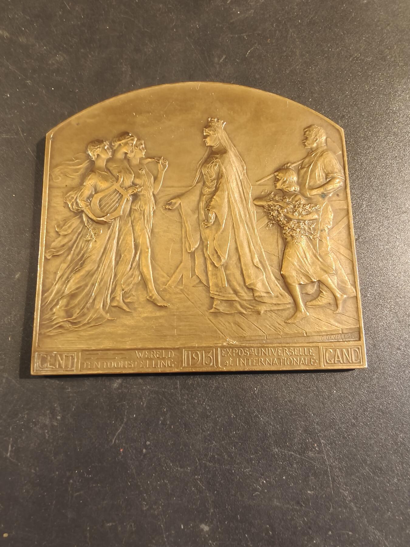 老王徽章第171期 比利时1913年根特世博会方形大铜章     尺寸70×66mm     重量111.5g