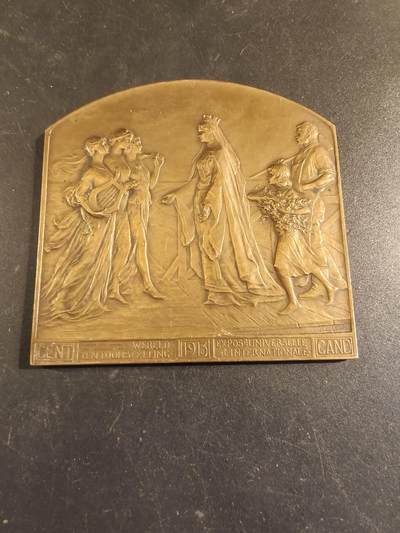 老王徽章第171期 - 比利时1913年根特世博会方形大铜章     尺寸70×66mm     重量111.5g