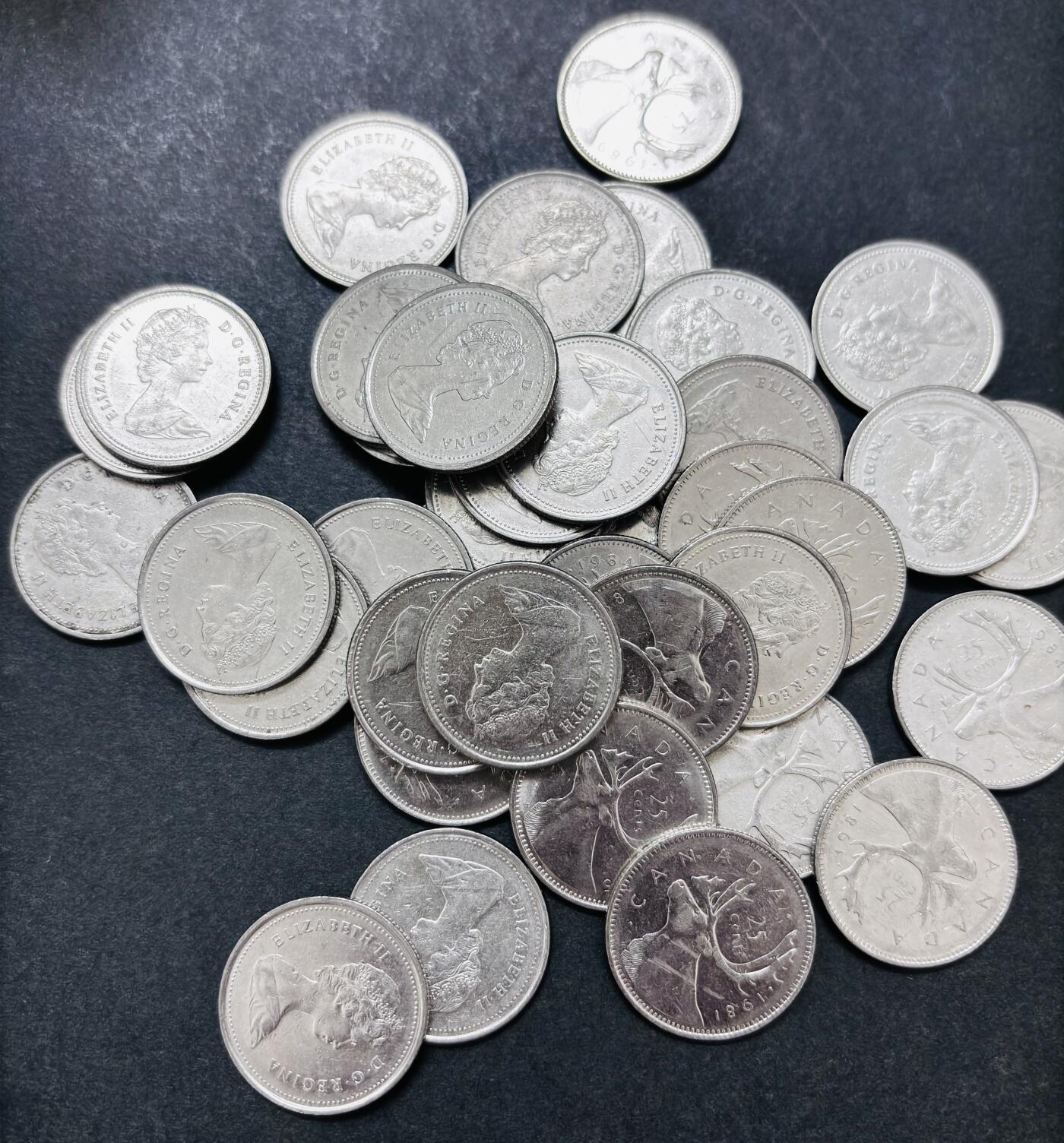 文馨钱币收藏第 286 场，圣诞节专场【 长期接收代拍品低至 0 佣金】 高值币一组，加拿大麋鹿 25 分 38 枚，约 9.5 加元